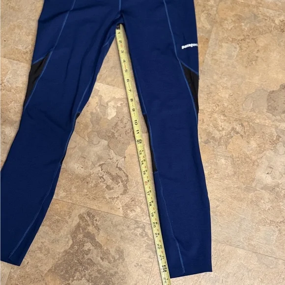 Patagonia Women’s Endless Run Tights - Picture 11 of 13